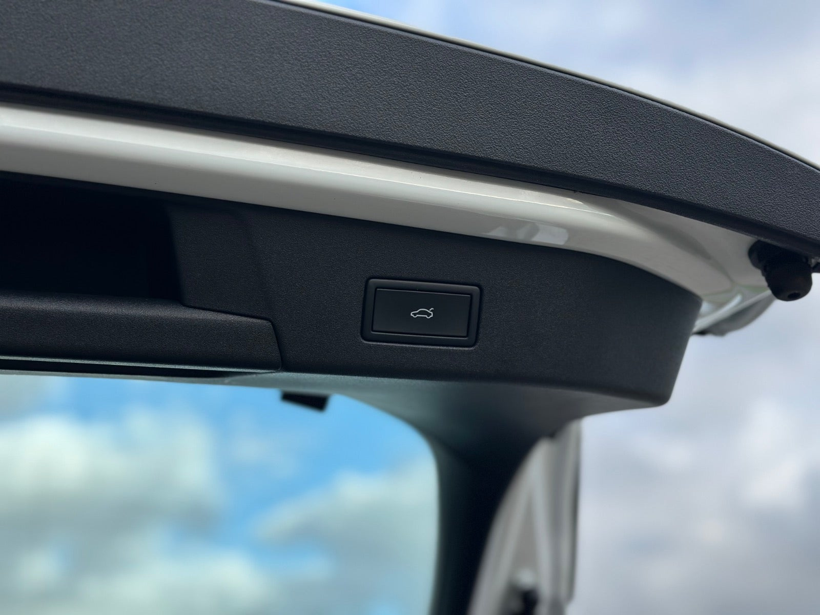 Hvid VW ID.5 fra 2025