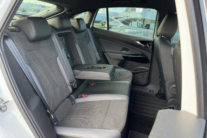 Hvid VW ID.5 fra 2025
