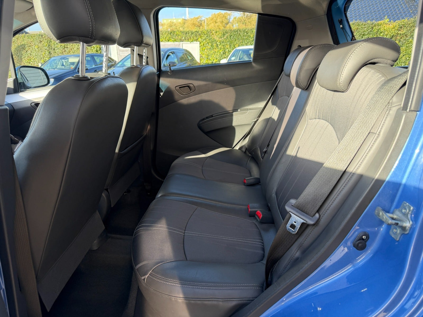 Blå Chevrolet Spark fra 2014