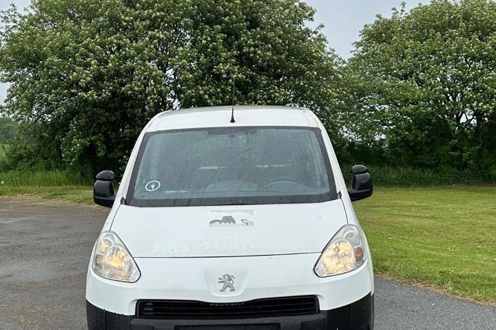 undefined Peugeot Partner fra 2012