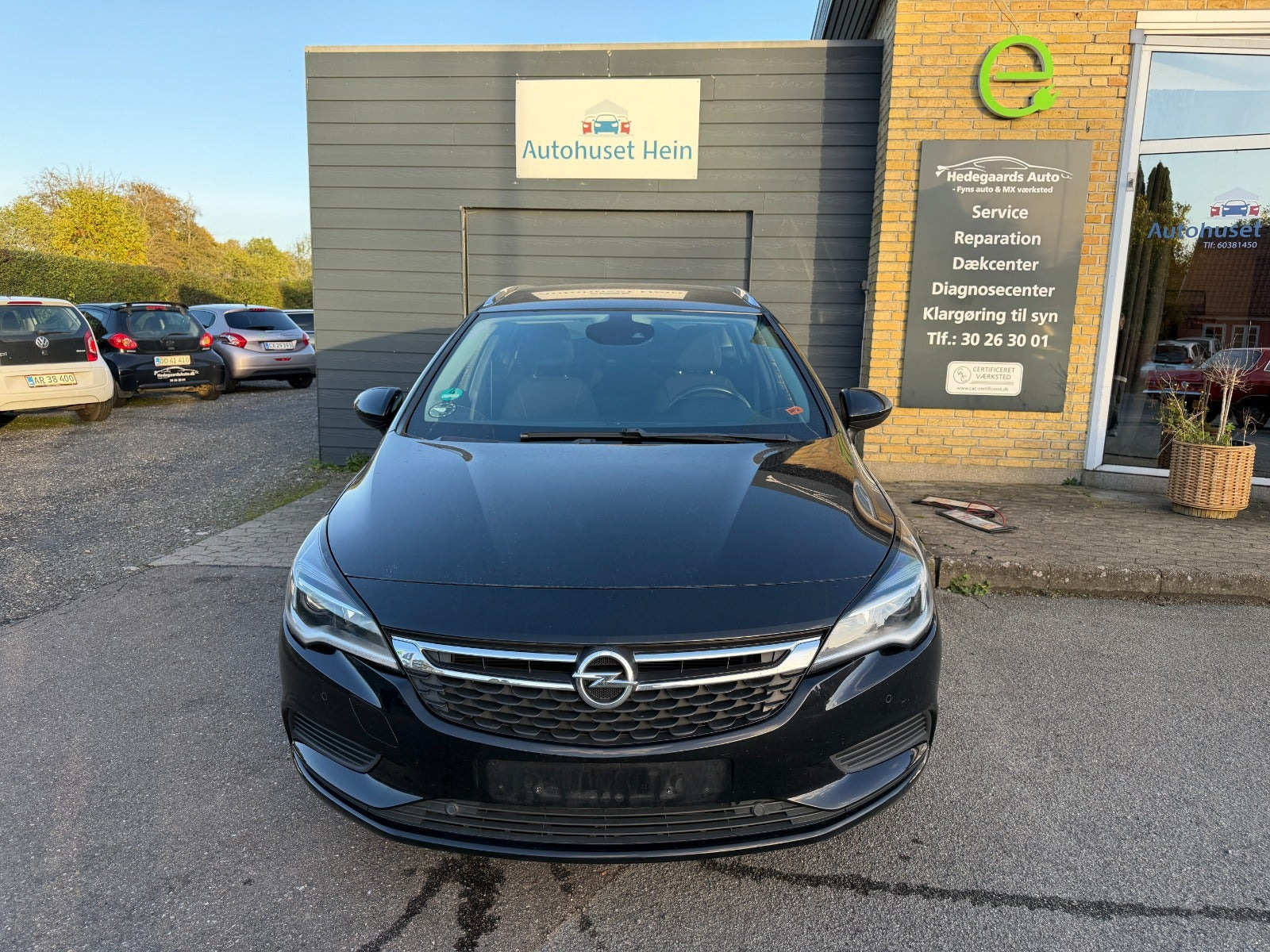 Sort Opel Astra fra 2017