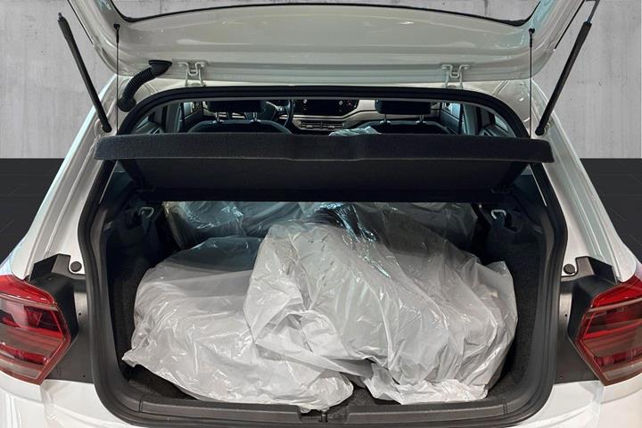 Gul VW Polo fra 2020