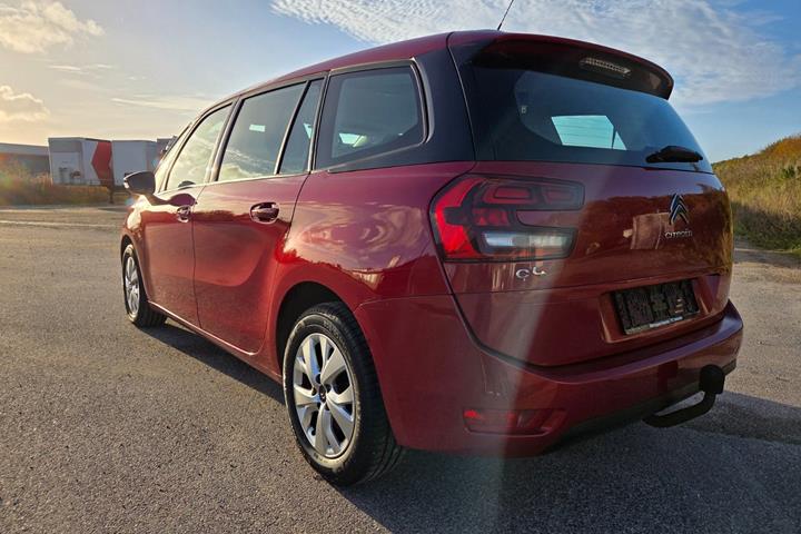 Rød Citroën Grand C4 Picasso fra 2017