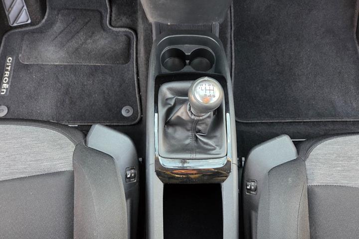 Rød Citroën Grand C4 Picasso fra 2017