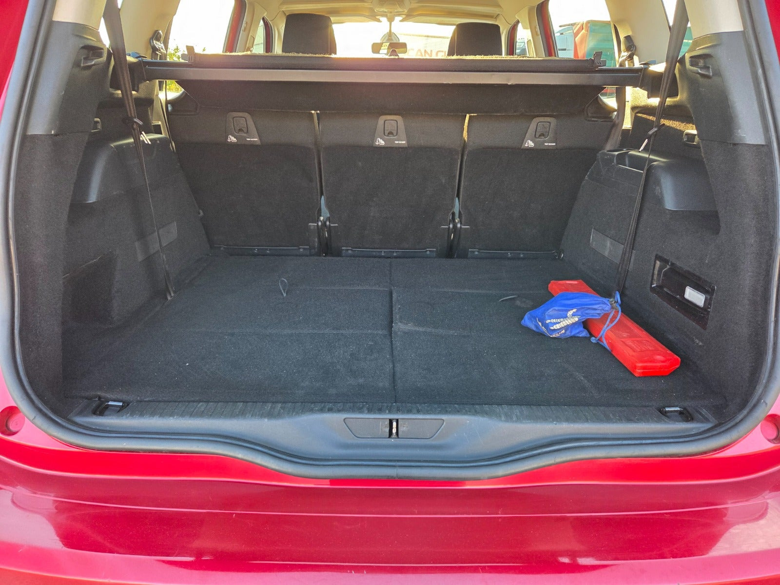 Rød Citroën Grand C4 Picasso fra 2017