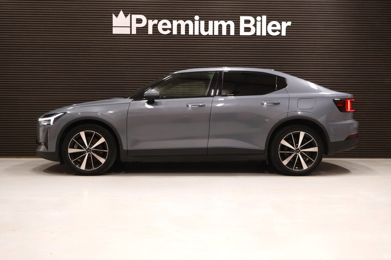 Grå Polestar 2 fra 2021