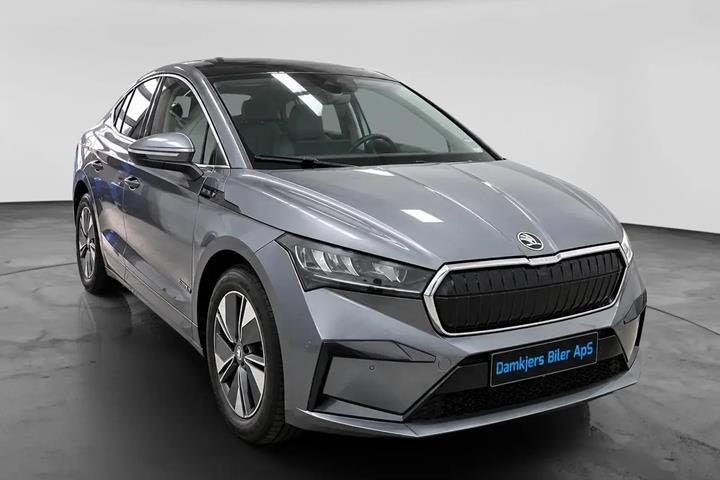 Grå Skoda Enyaq fra 2024