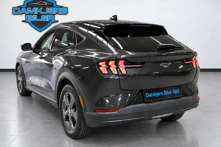 Sort Ford Mustang Mach-E fra 2022