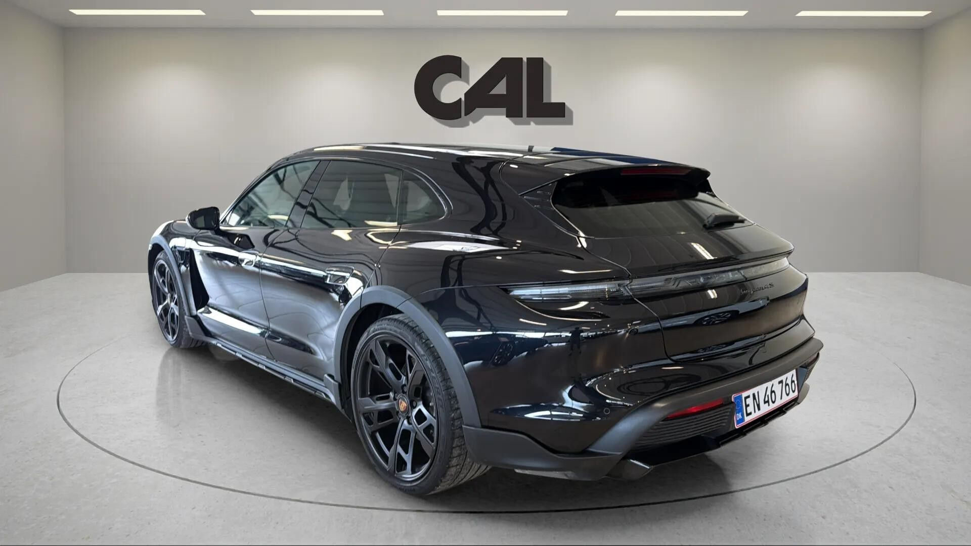 Sort Porsche Taycan 4 Cross Turismo Performance+ fra 2021