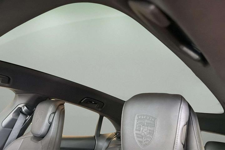 Sort Porsche Taycan 4 Cross Turismo Performance+ fra 2021