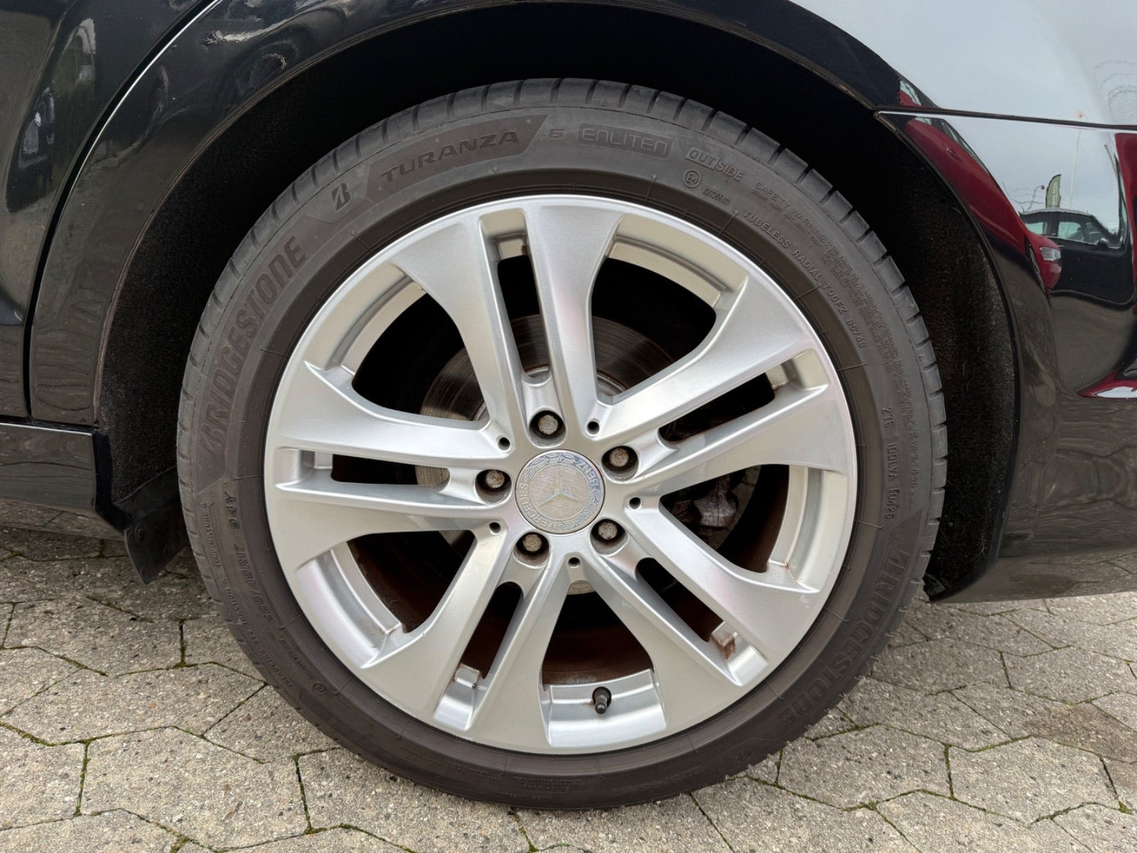 Sort Mercedes C200 fra 2012