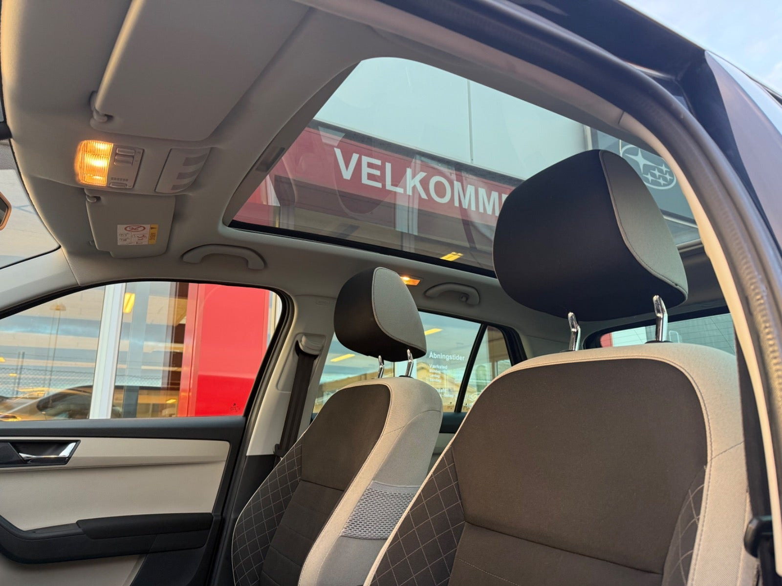 Sort Skoda Fabia fra 2015