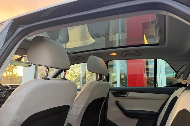 Sort Skoda Fabia fra 2015