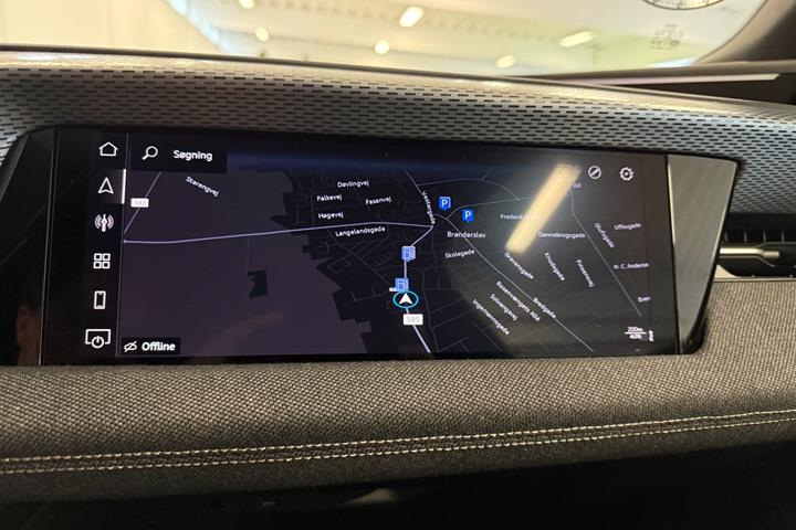 Grå Audi A6 e-tron fra 2025