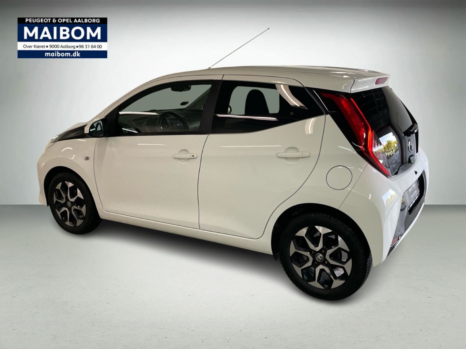 Hvid Toyota Aygo fra 2020