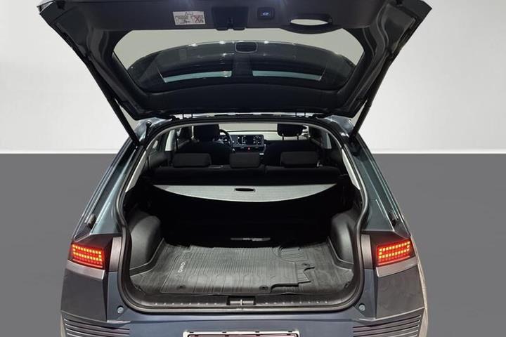 Beige Hyundai Ioniq 5 fra 2021