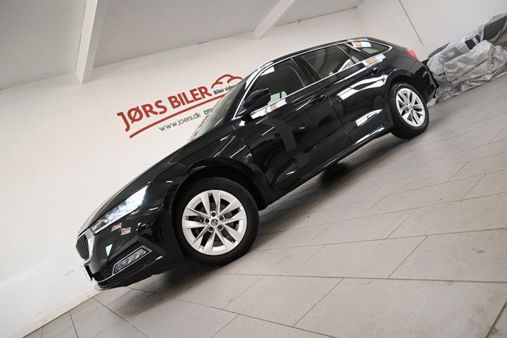 Sort Skoda Octavia fra 2022
