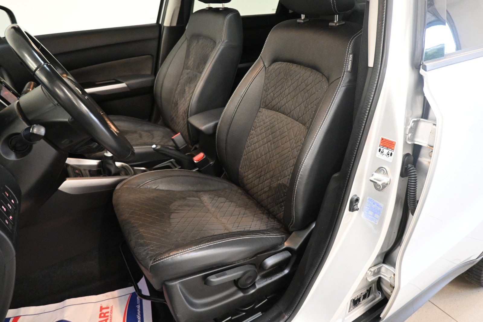 Sølv Suzuki Vitara fra 2021