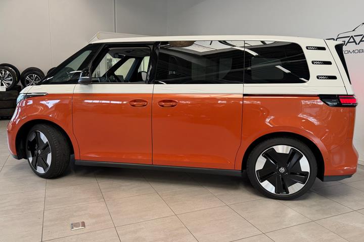 Orange VW ID.Buzz fra 2024