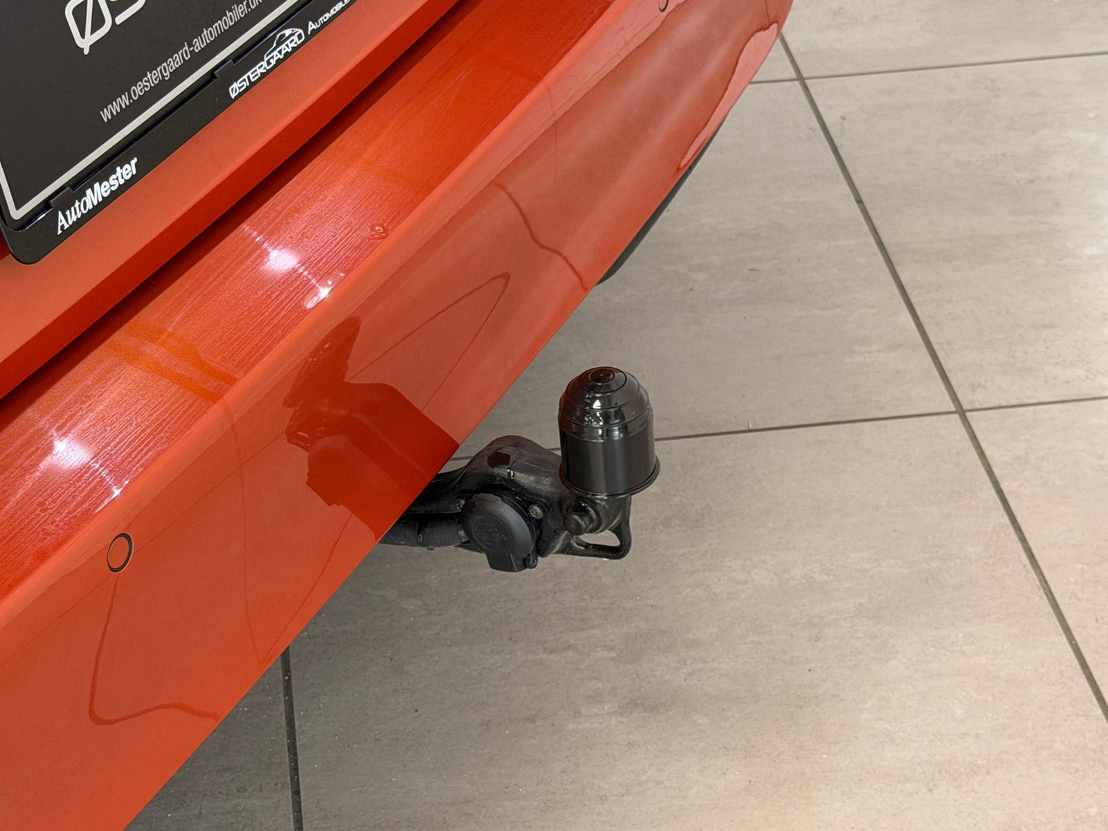 Orange VW ID.Buzz fra 2024