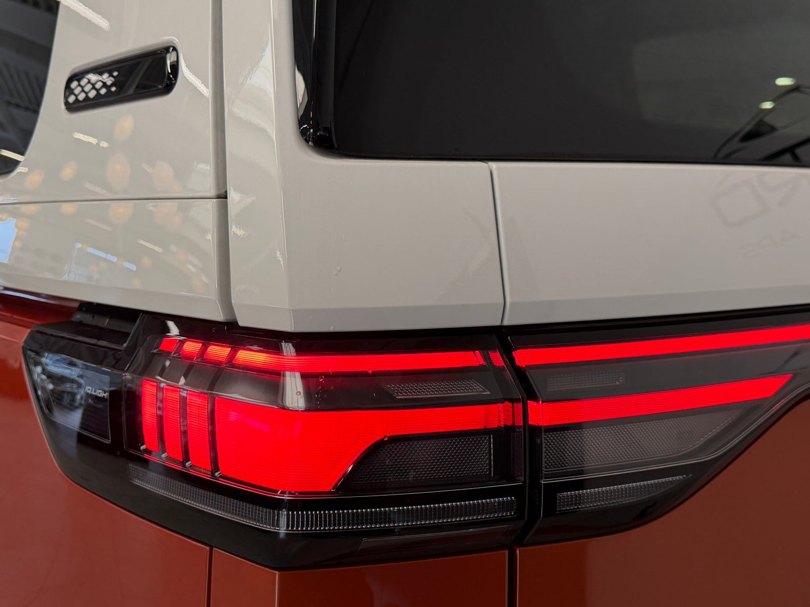 Orange VW ID.Buzz fra 2024