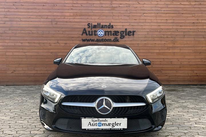 Sort Mercedes A200 fra 2018