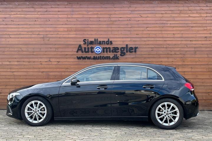 Sort Mercedes A200 fra 2018