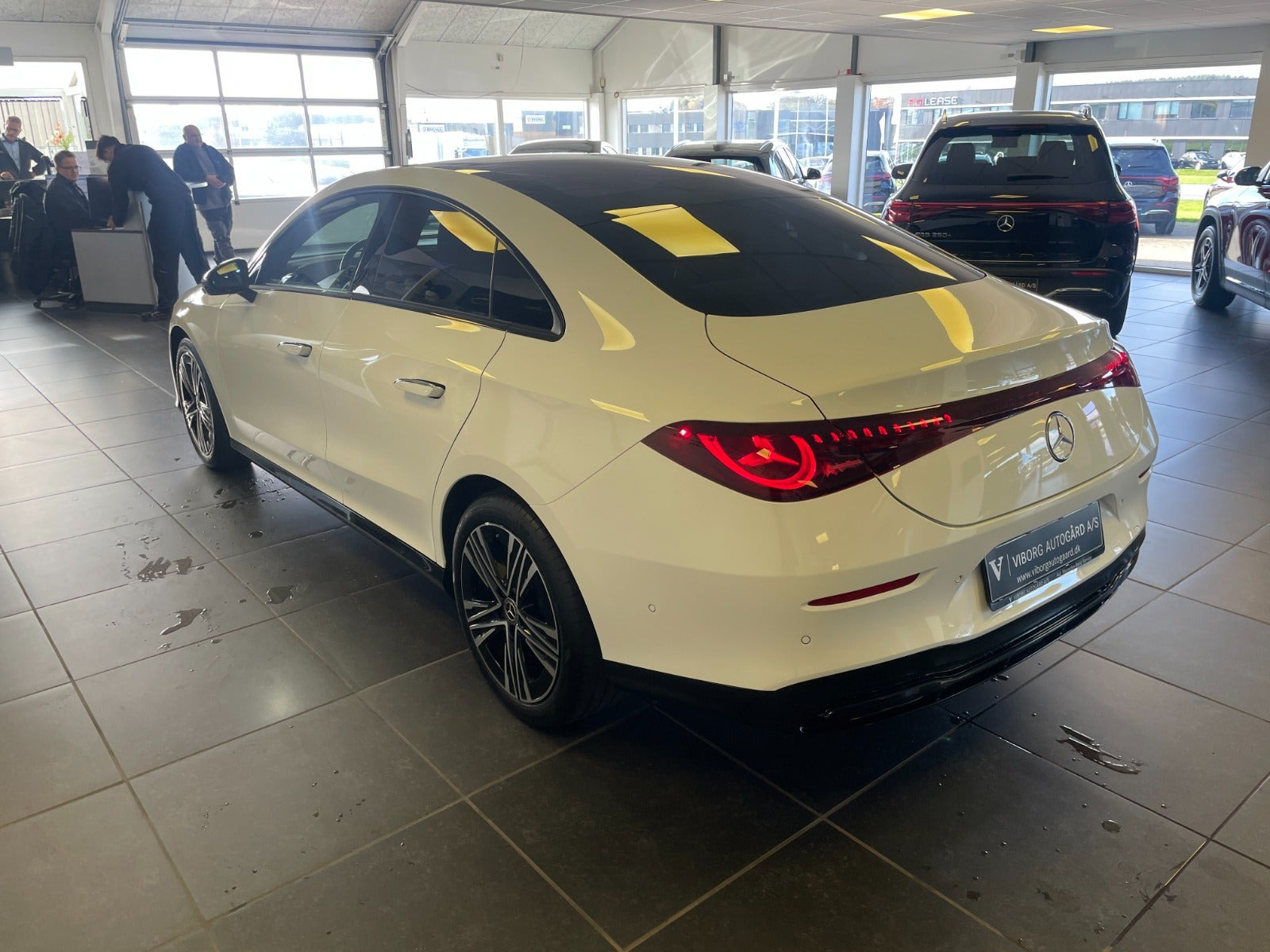 Hvid Mercedes CLA250+ fra 2026