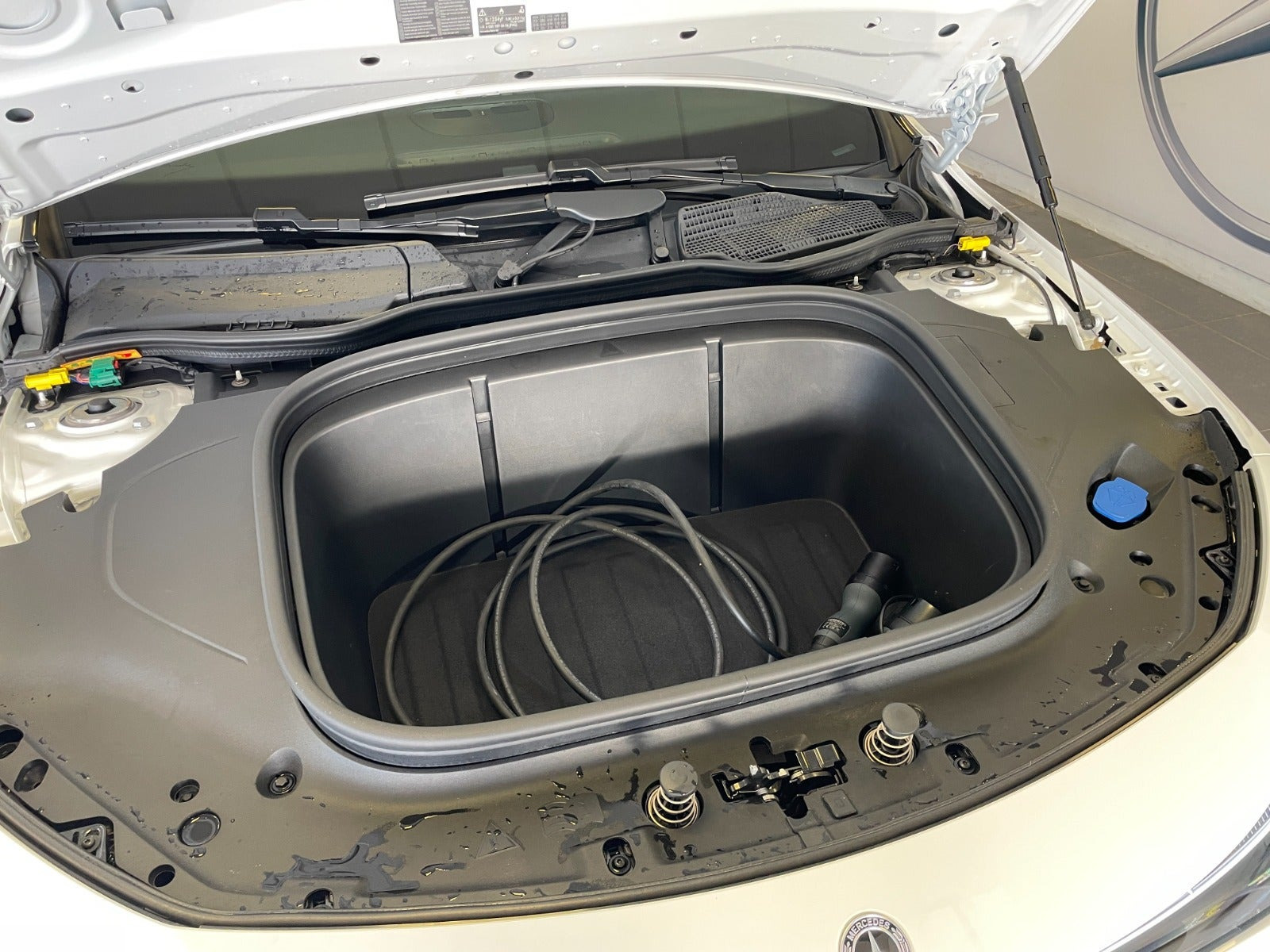 Hvid Mercedes CLA250+ fra 2026