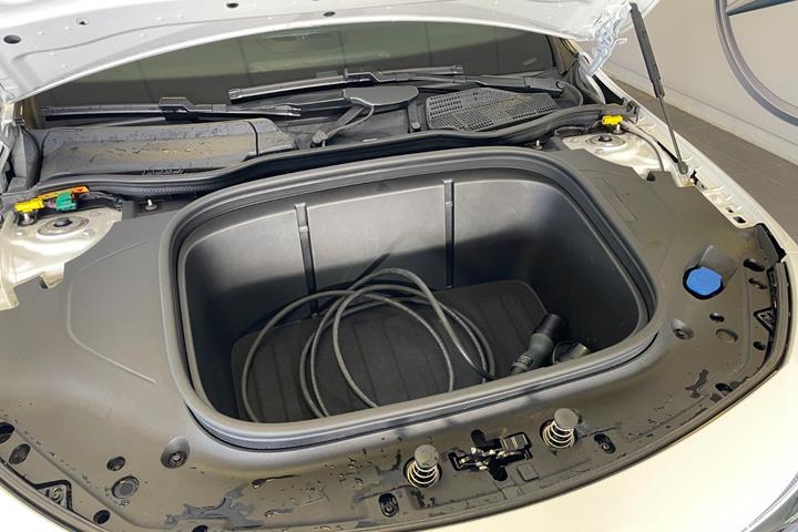 Hvid Mercedes CLA250+ fra 2026