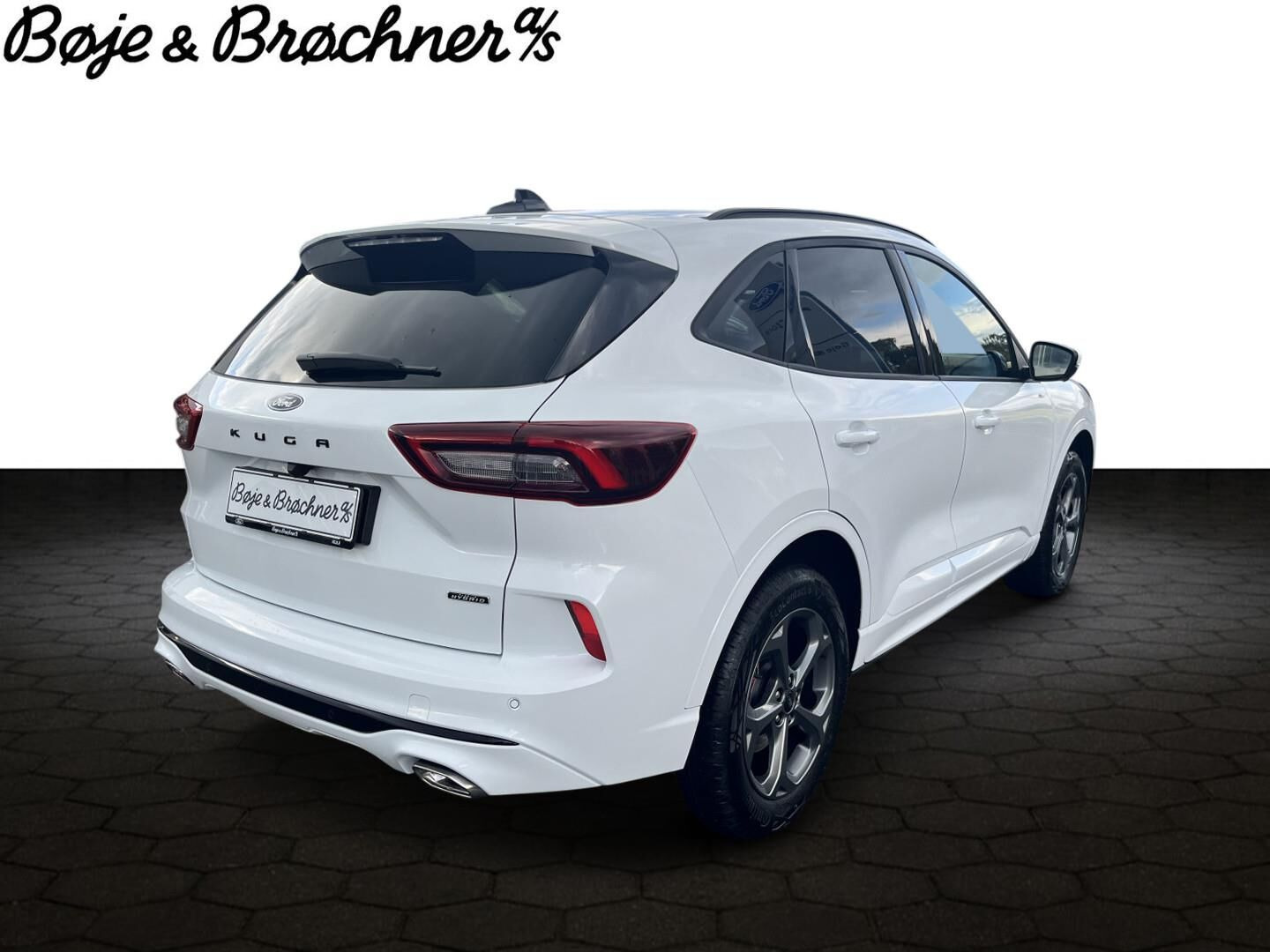 Hvid Ford Kuga fra 2024