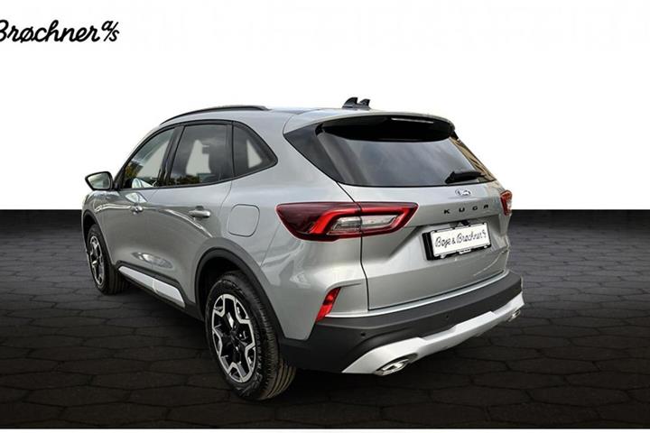 Sølv Ford Kuga fra 2025