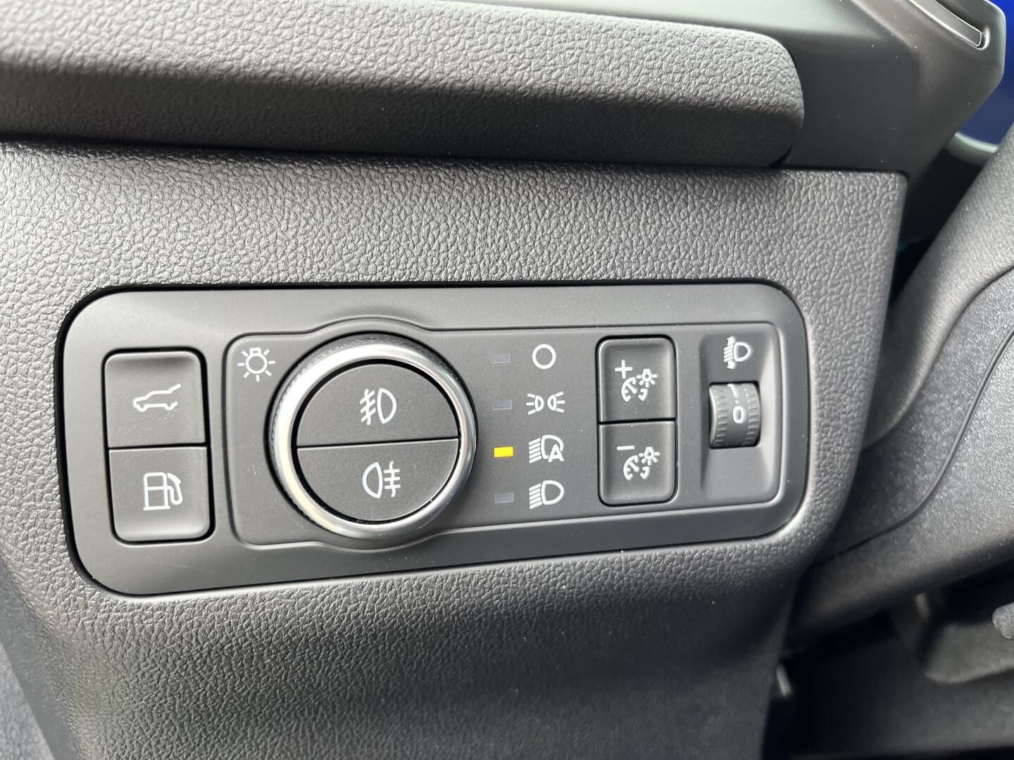 Sølv Ford Kuga fra 2025