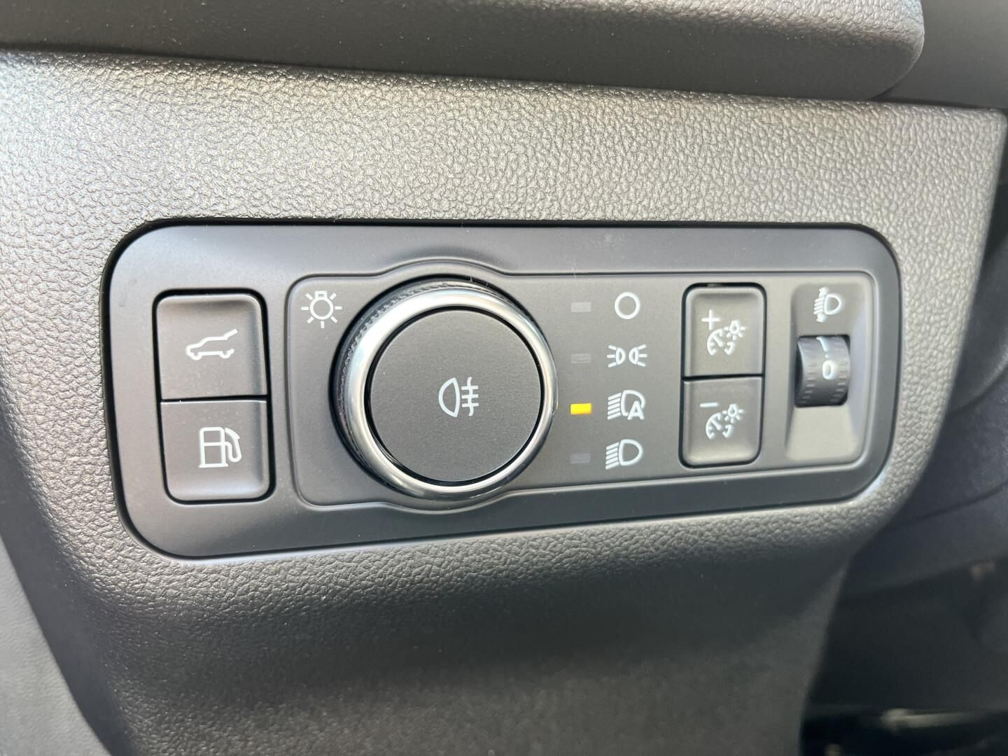 Sort Ford Kuga fra 2025