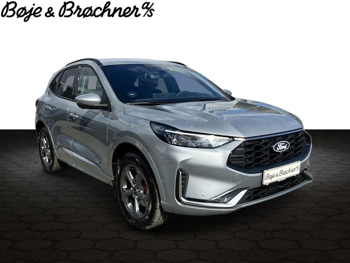 Sølv Ford Kuga fra 2025
