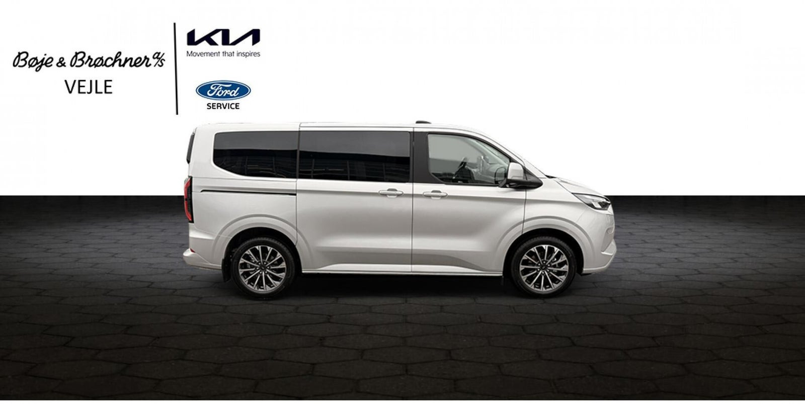 Sølv Ford E-Tourneo Custom 340 L1 fra 2027