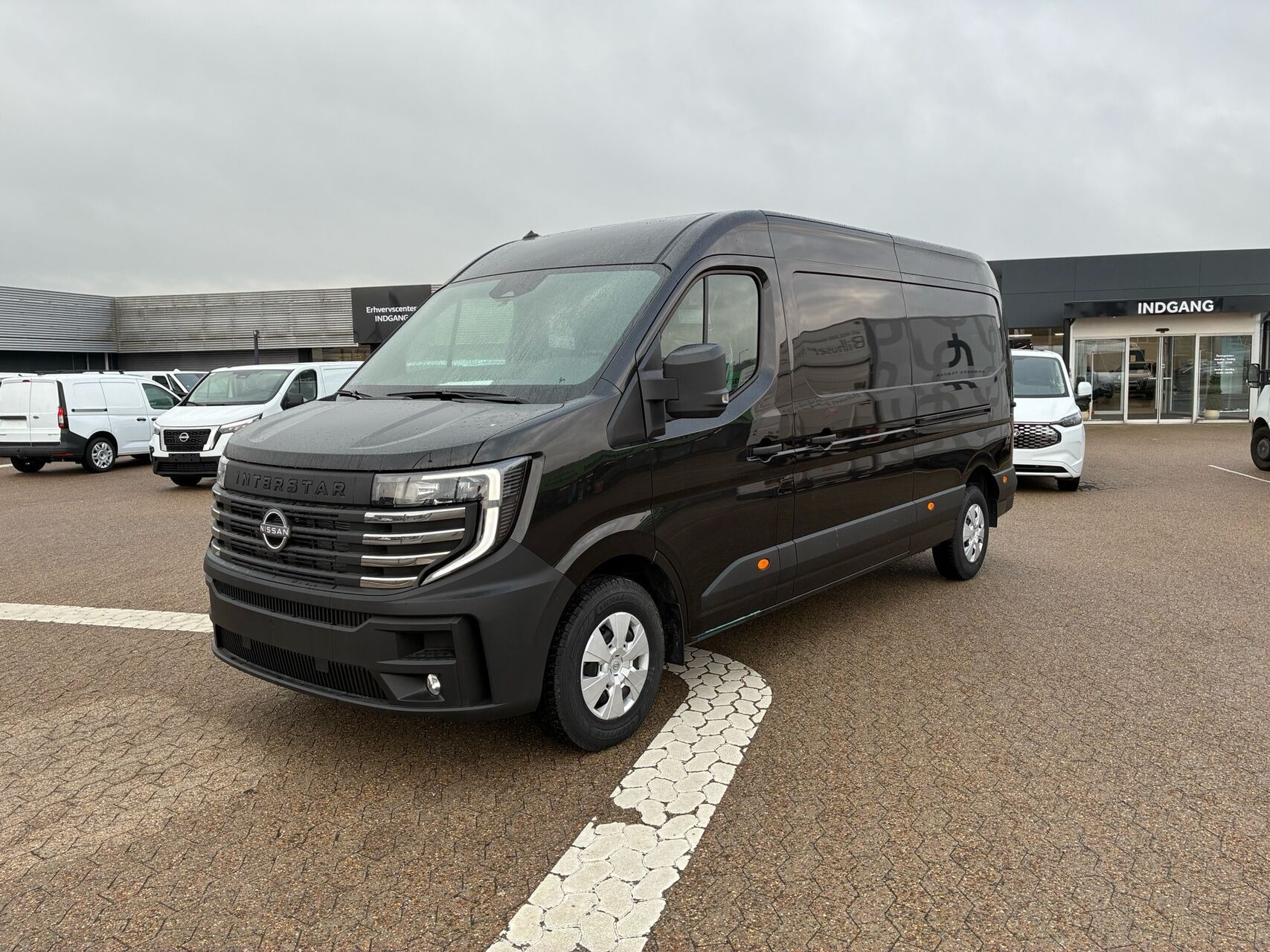 Nissan Interstar 2,0 L3H2 DCi Tekna 170HK Van 9g Aut.