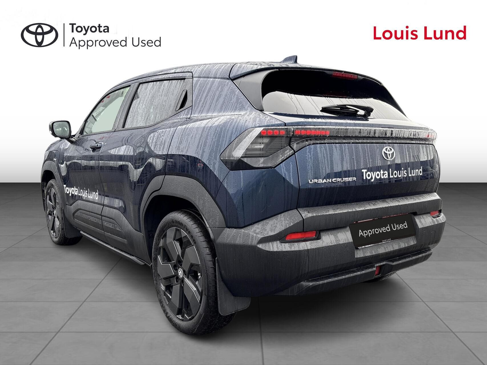 Blå Toyota Urban Cruiser fra 2026