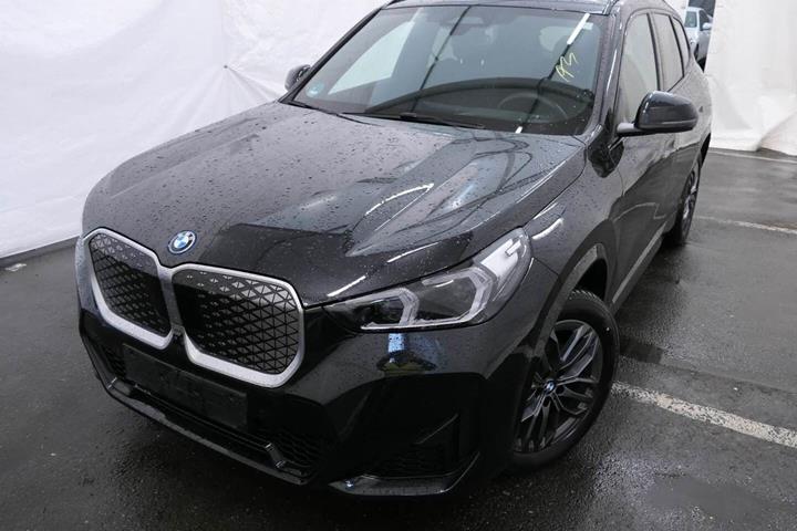 Sort BMW iX1 fra 2025