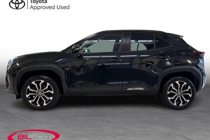 Sort Toyota Yaris Cross fra 2023