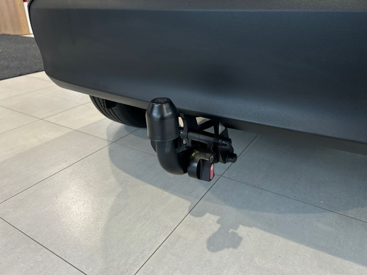 Sort Toyota Yaris Cross fra 2023