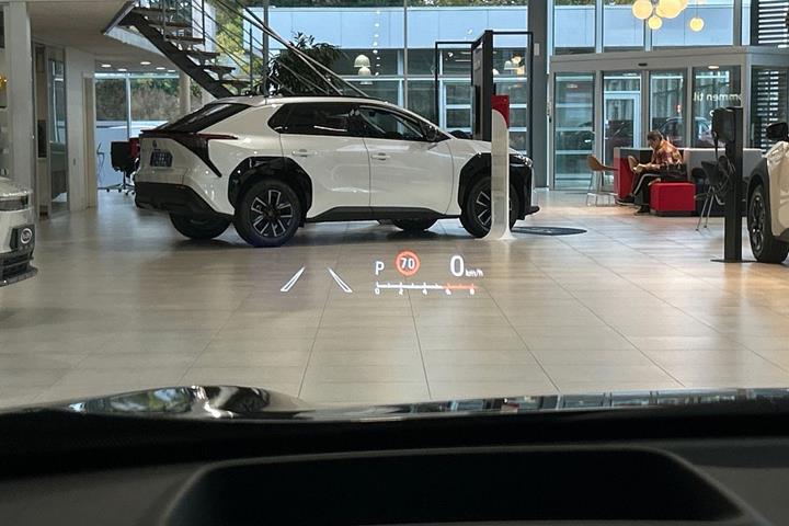 Sort Toyota Yaris Cross fra 2023