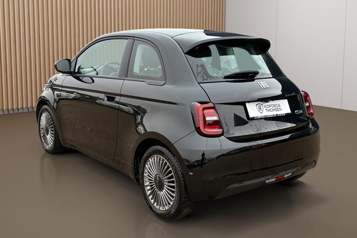Sort Fiat 500e fra 2023