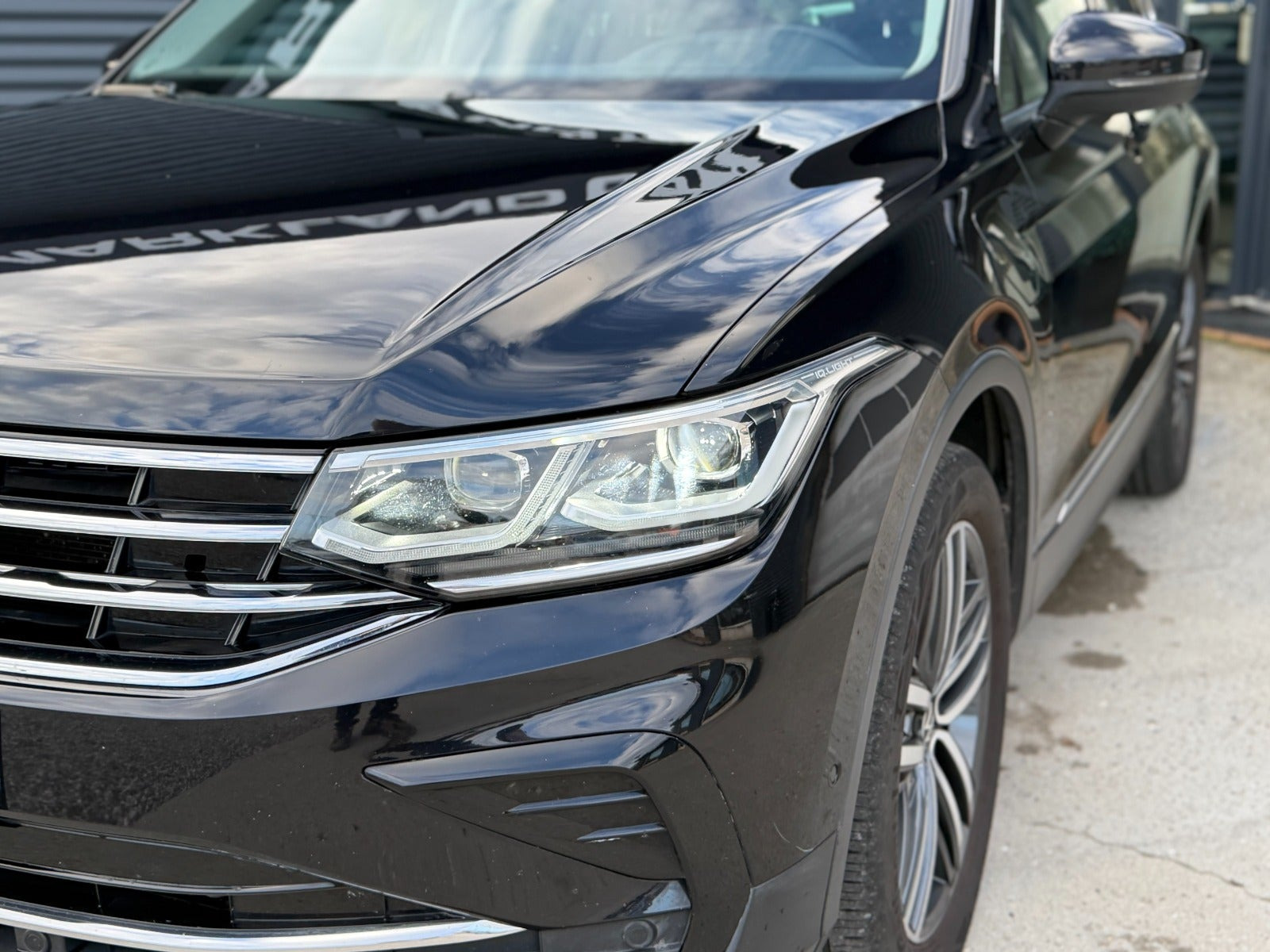 Sort VW Tiguan fra 2021