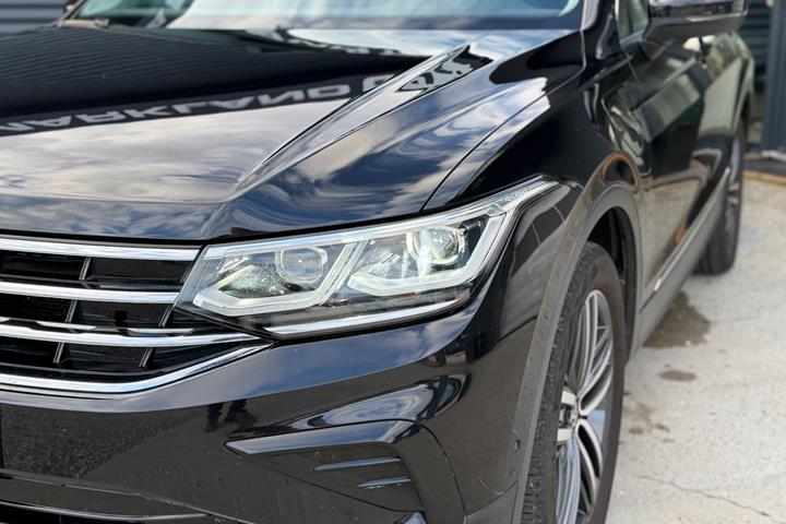 Sort VW Tiguan fra 2021