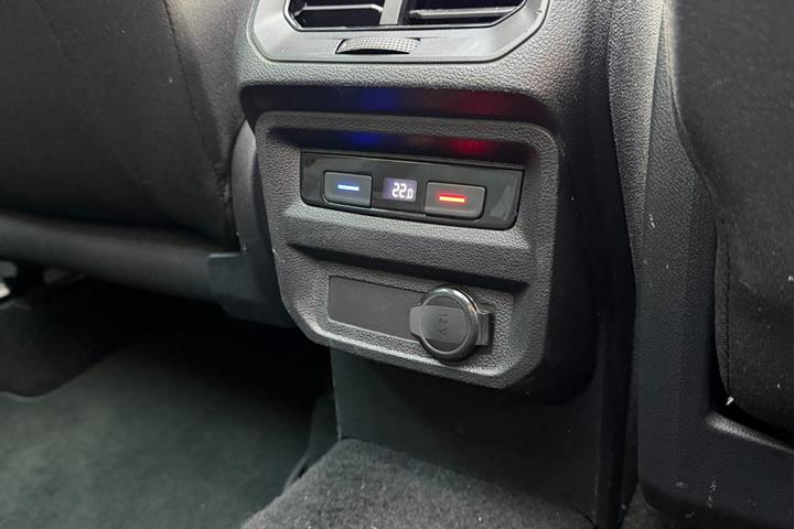 Sort VW Tiguan fra 2021