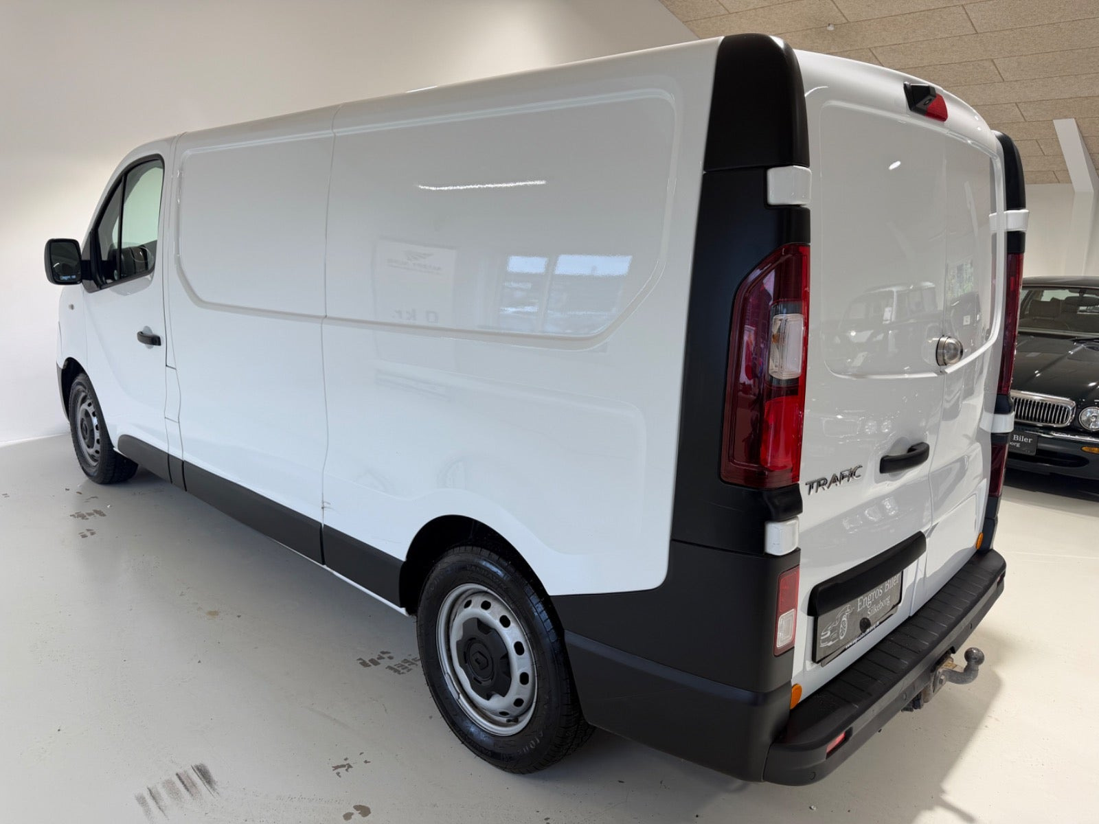 Hvid Renault Trafic T29 fra 2019