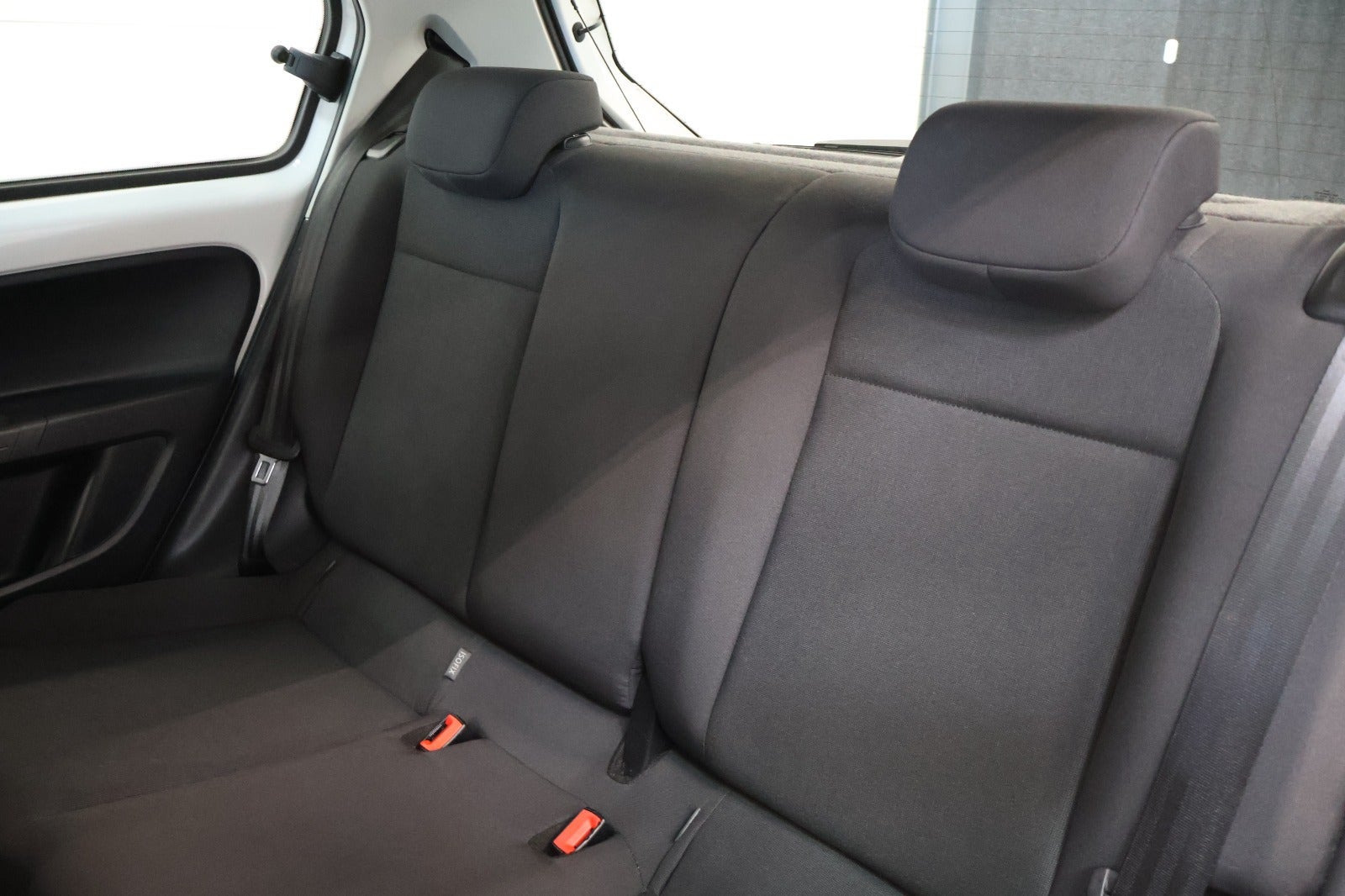 Hvid VW UP! fra 2018
