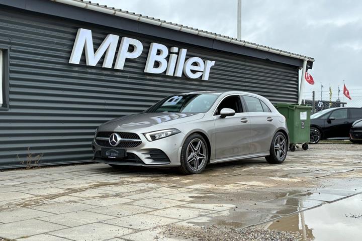 Grå Mercedes A200 d fra 2020