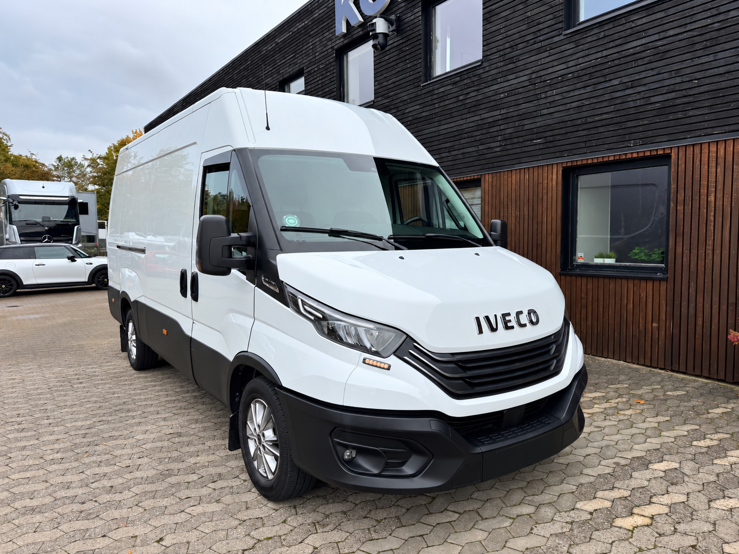 Hvid Iveco Daily fra 2022